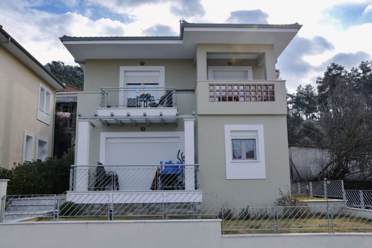 ΣΥΓΚΡΟΤΗΜΑ ΔΥΟ ΚΑΤΟΙΚΙΩΝ ΘΑΣΟΣ