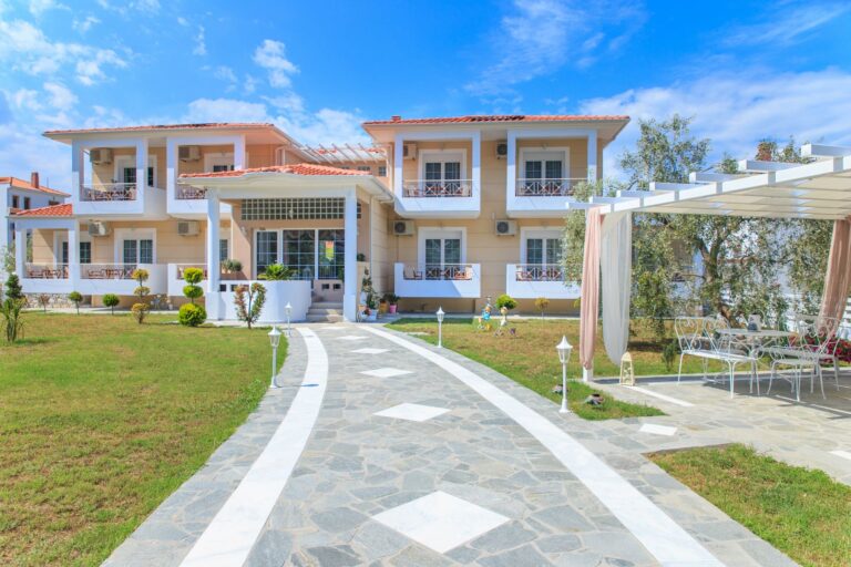 NINA STUDIOS 2 ΘΑΣΟΣ