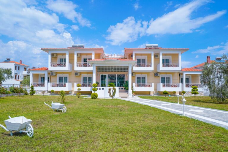 NINA STUDIOS 2 ΘΑΣΟΣ