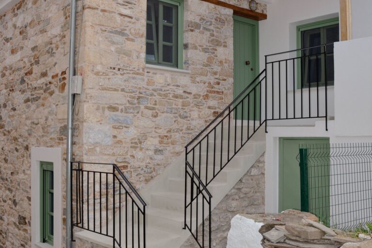 LASKARINA APARTMENTS – ΑΠΟΚΑΤΑΣΤΑΣΗ ΚΤΙΡΙΟΥ ΘΑΣΟΣ